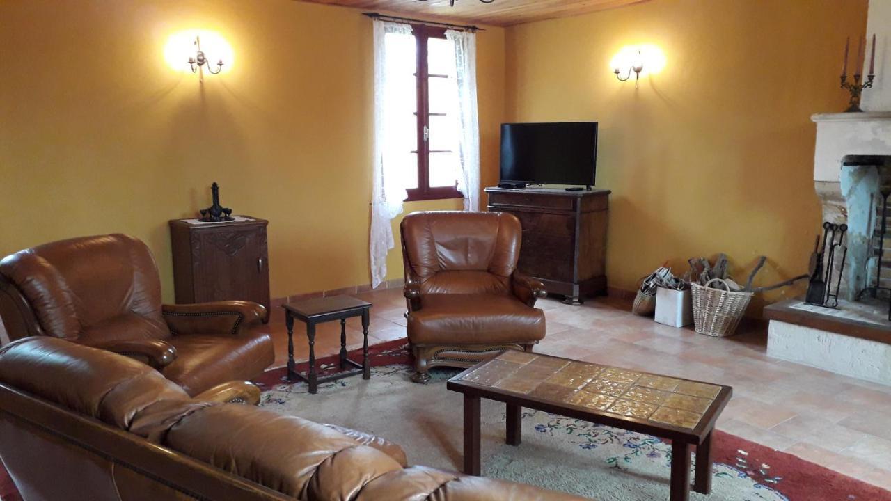 Maison Charentaise Les Essards  Buitenkant foto